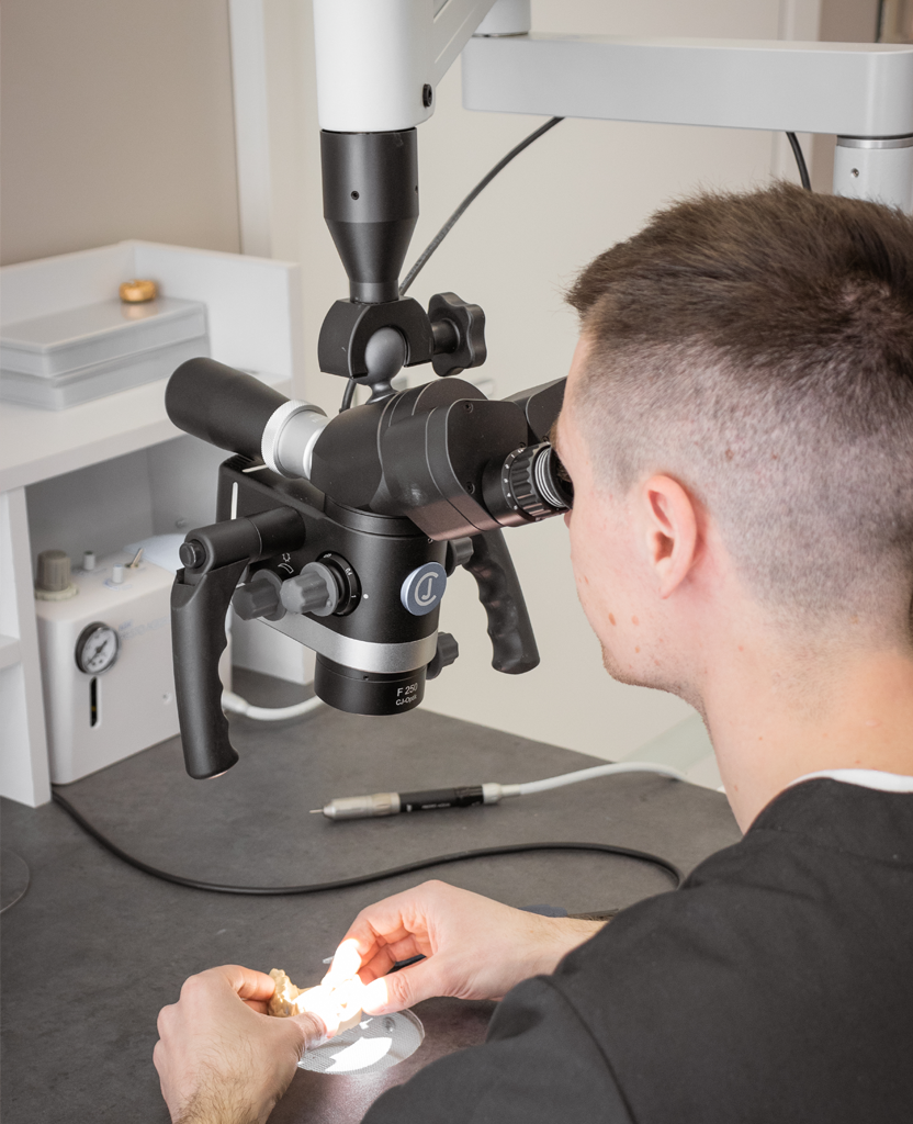 Съемное и частично съемное протезирование